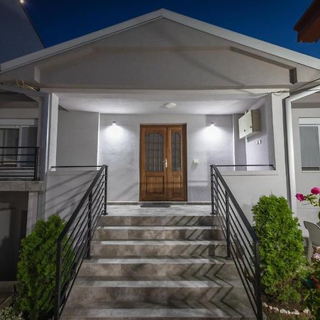 Guest House - Axios Gevgelija Ngoại thất bức ảnh